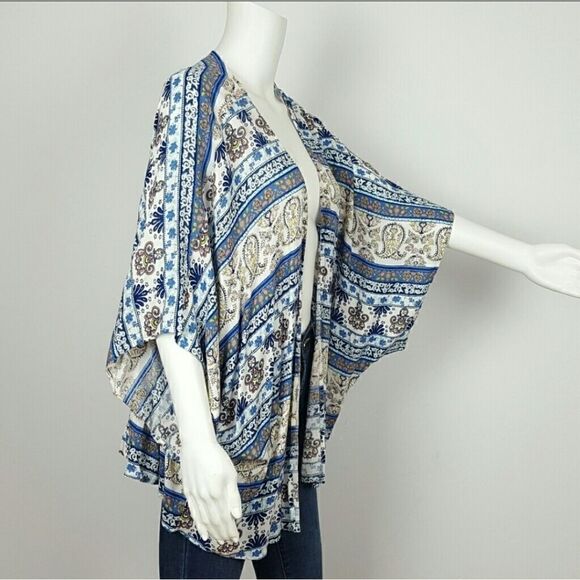 SKI Plus Short Sleeve Cardigan Paisley Print Kimono - Picture 4 of 4